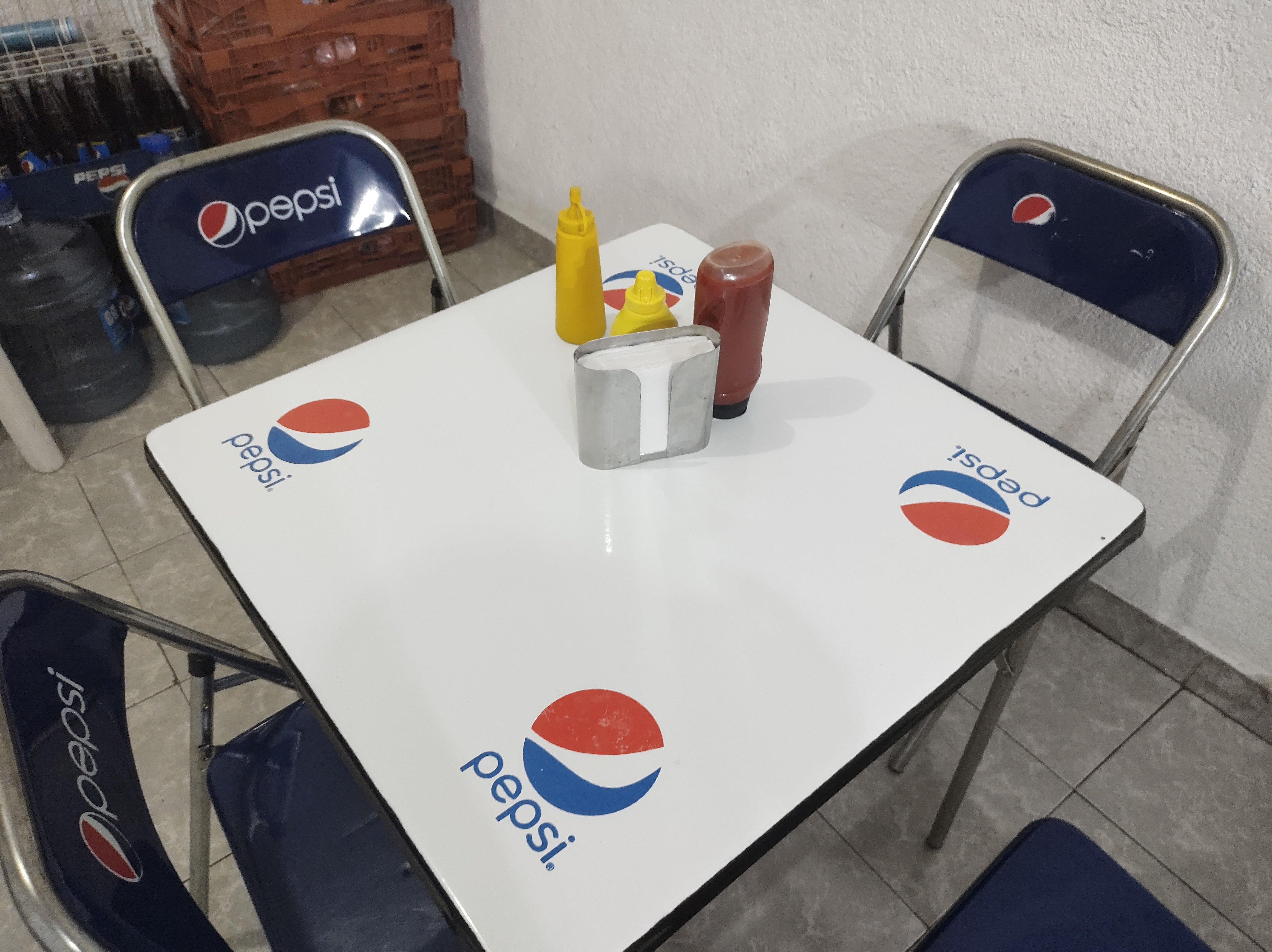 Charly Burgers image 7