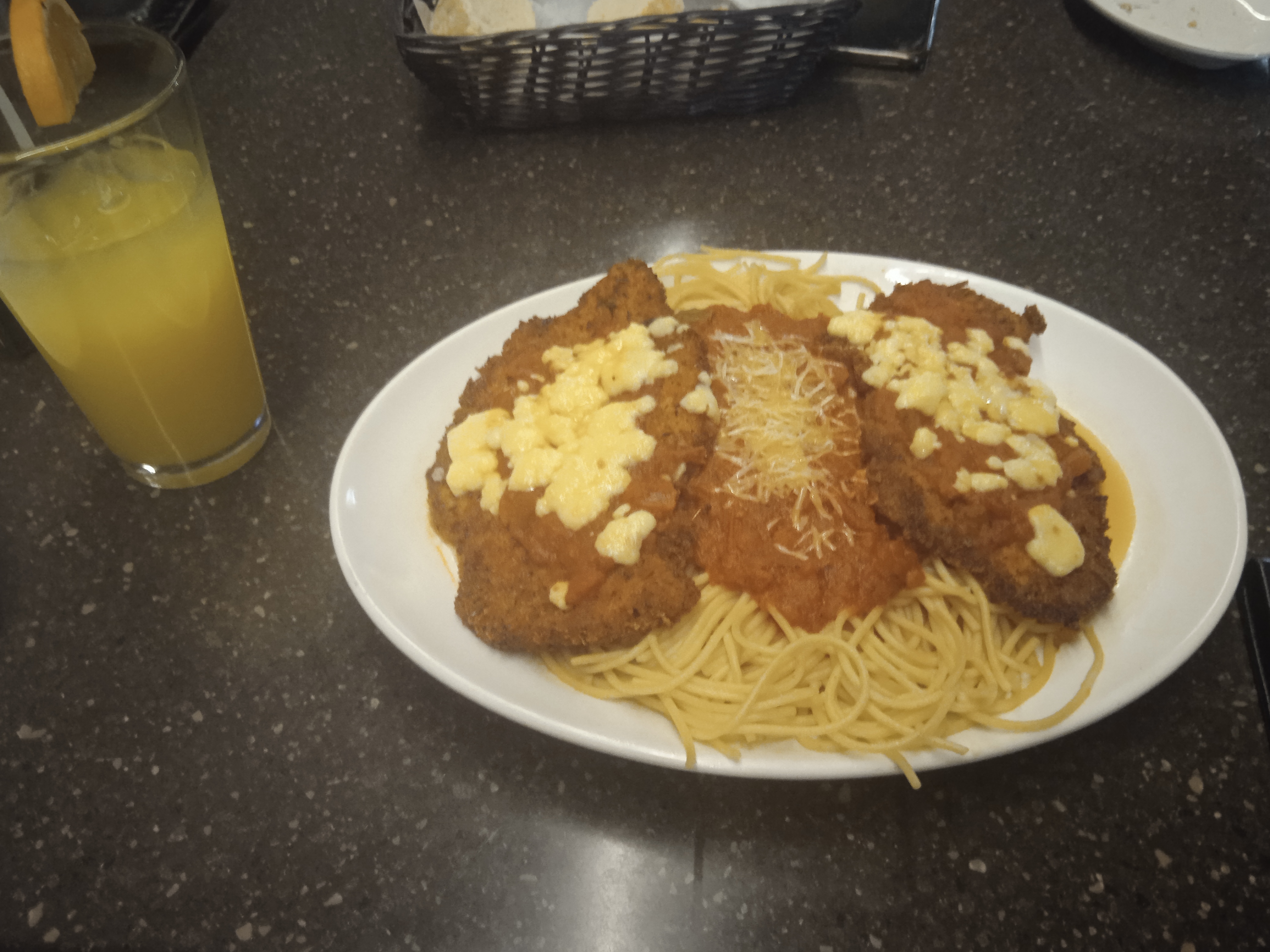 Italianni's Irapuato image 4