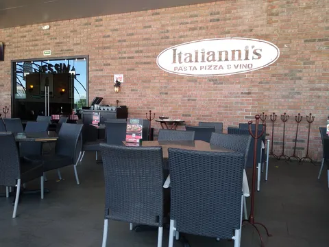 Italianni's Irapuato image 5