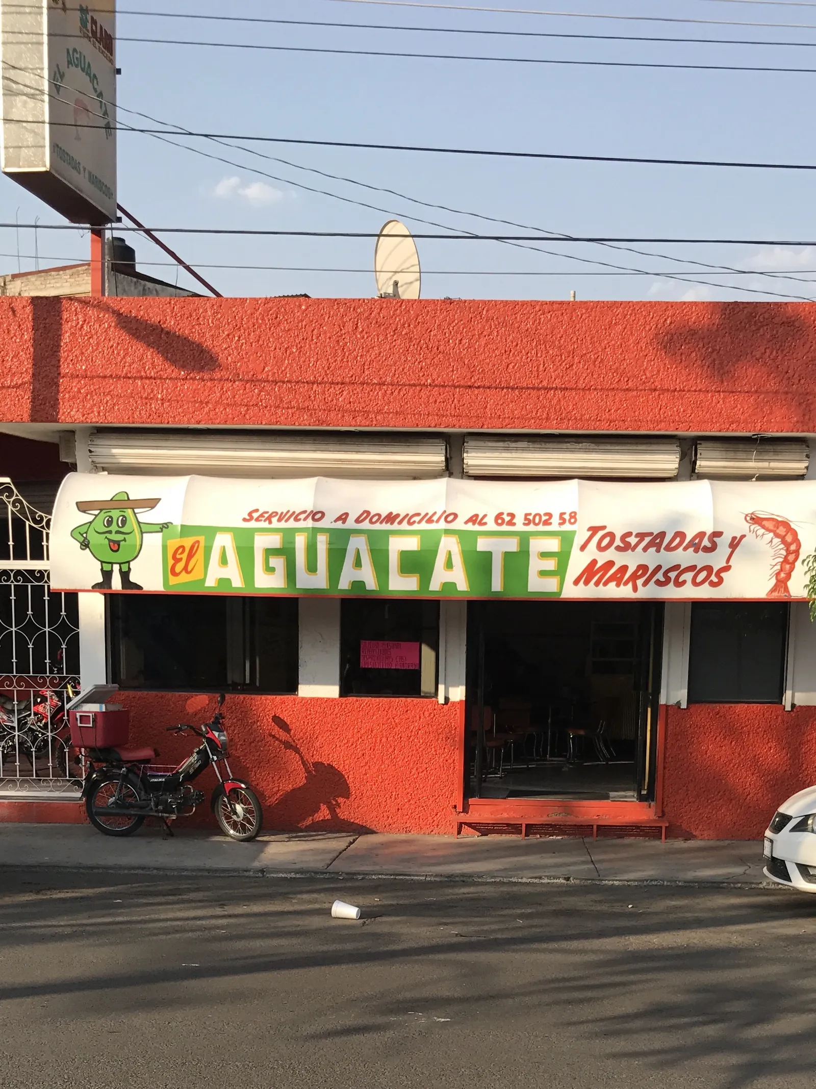 Tostadas y Mariscos el Aguacate image 6