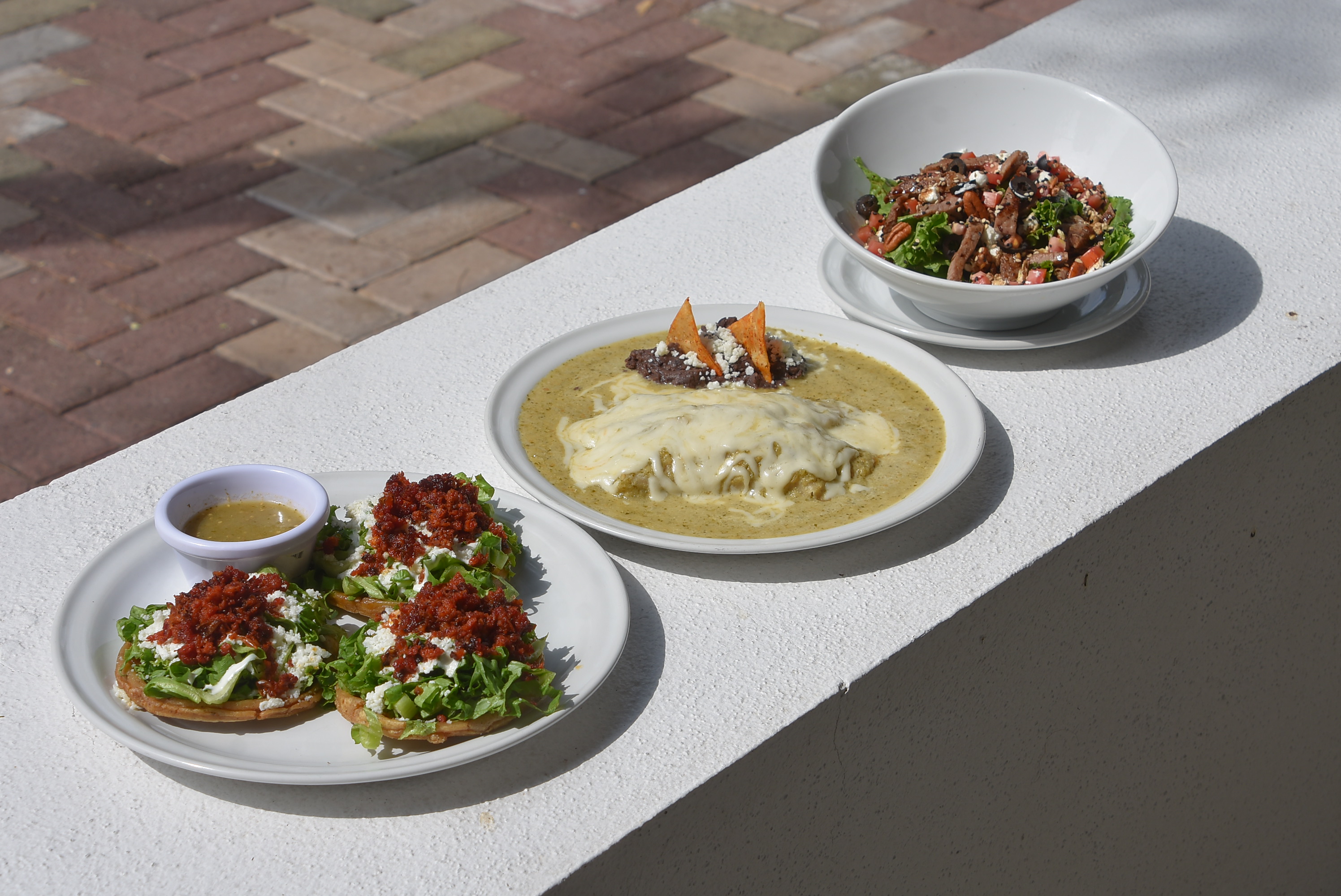 Clavo y Canela image 2