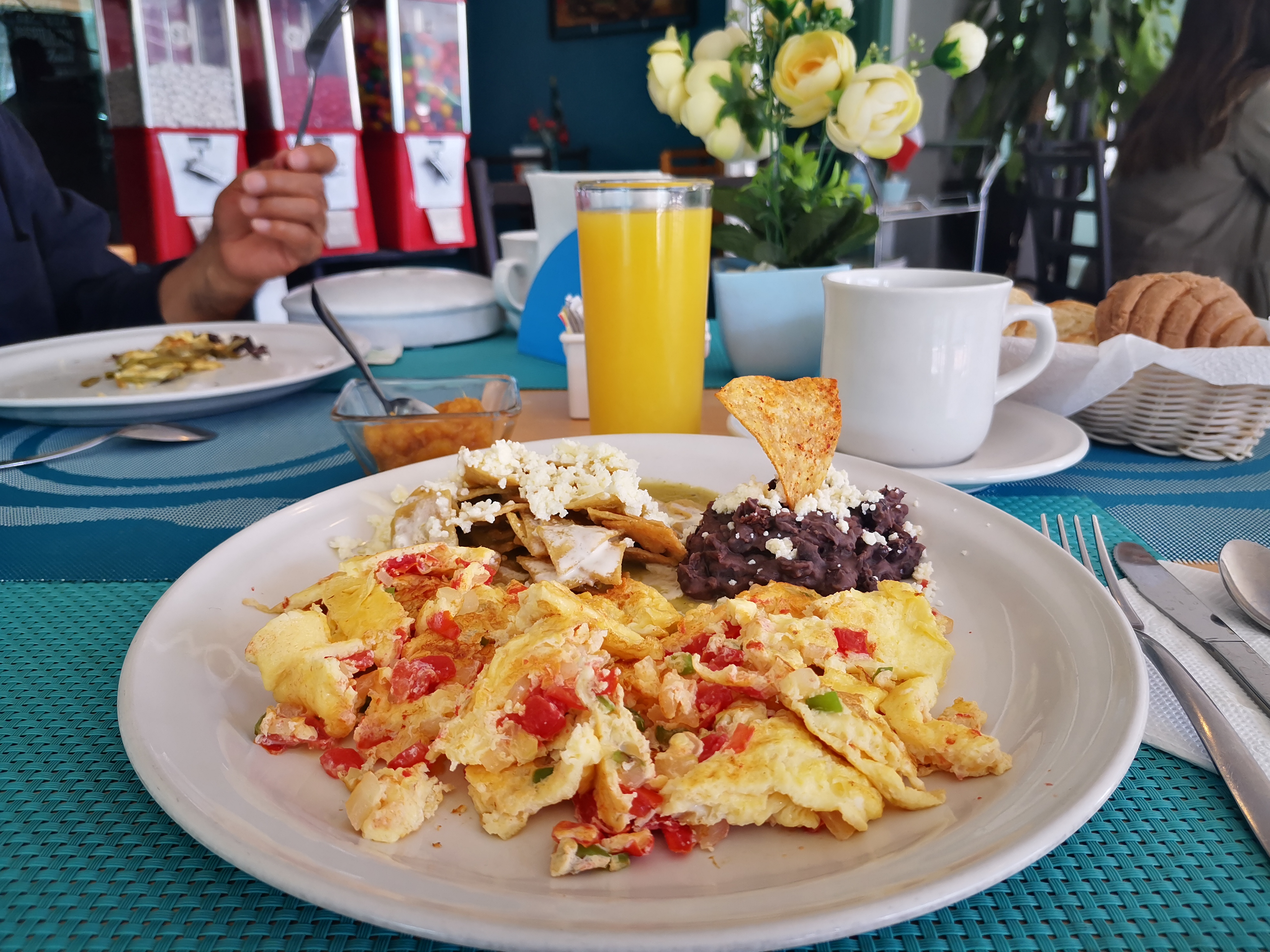 Clavo y Canela image 5