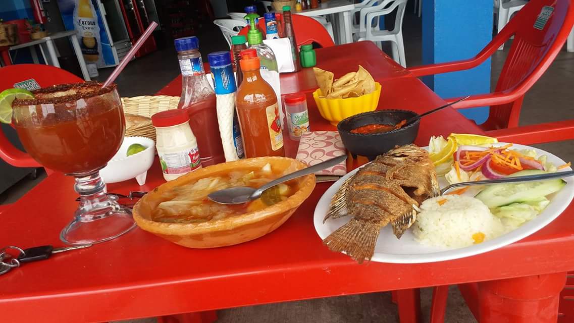 Los Pesqueros Restaurant image 2