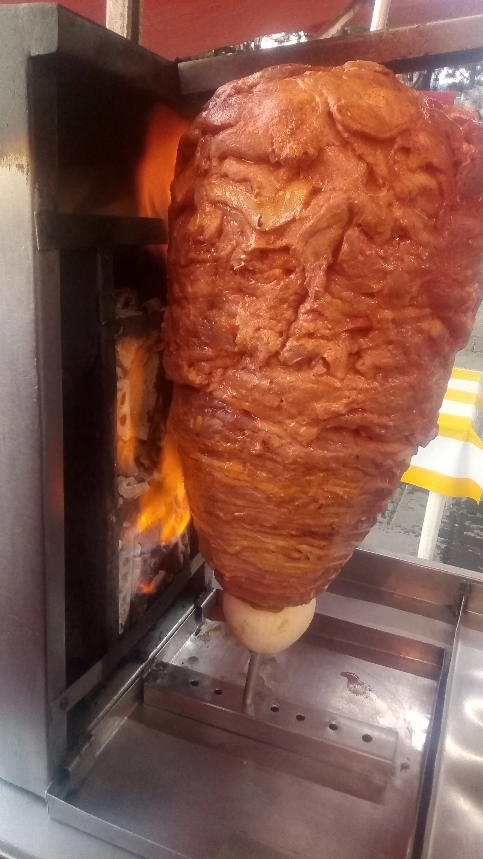 Taqueria el moreno al pastor y árabes image 4