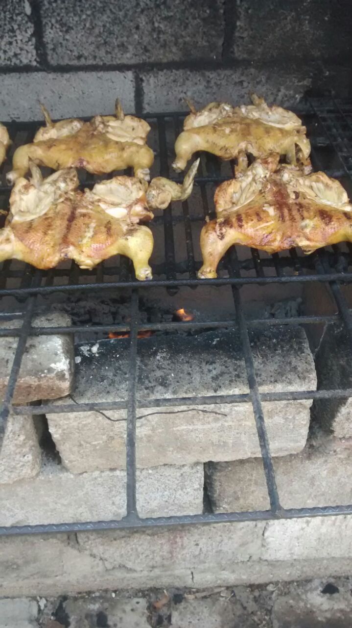 Pollos a la leña VAAE'S image 7