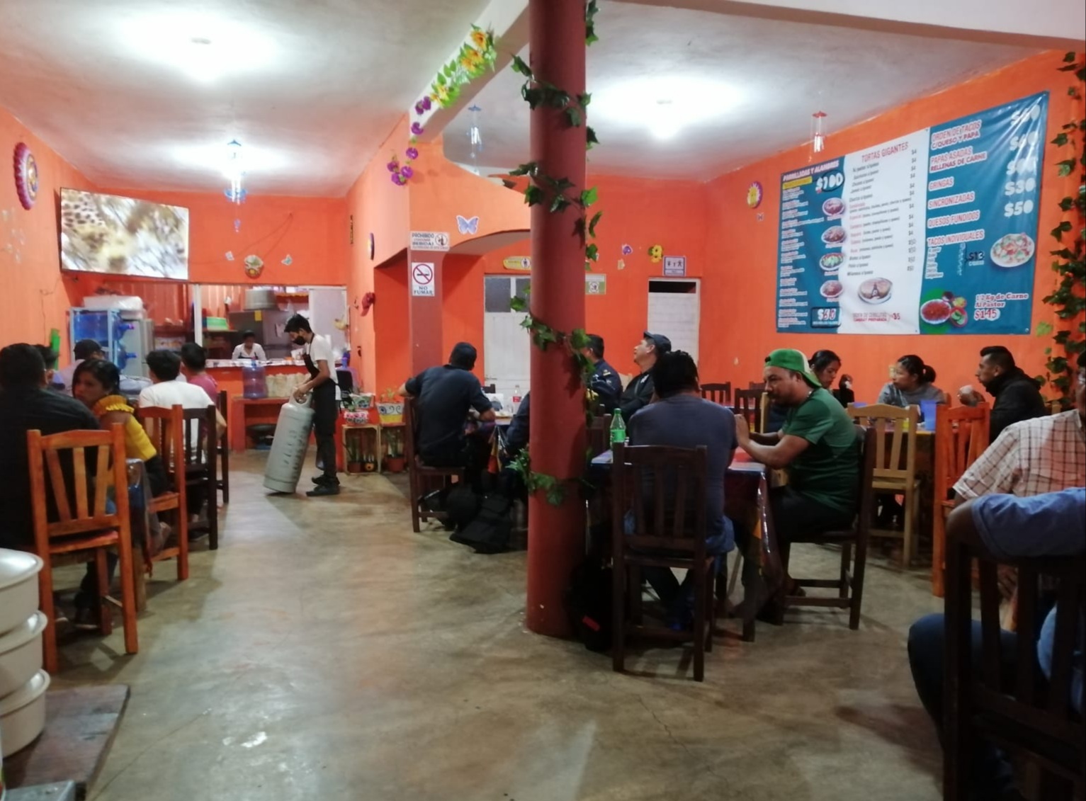 Taqueria la parrillada EL ZARAPE image 1