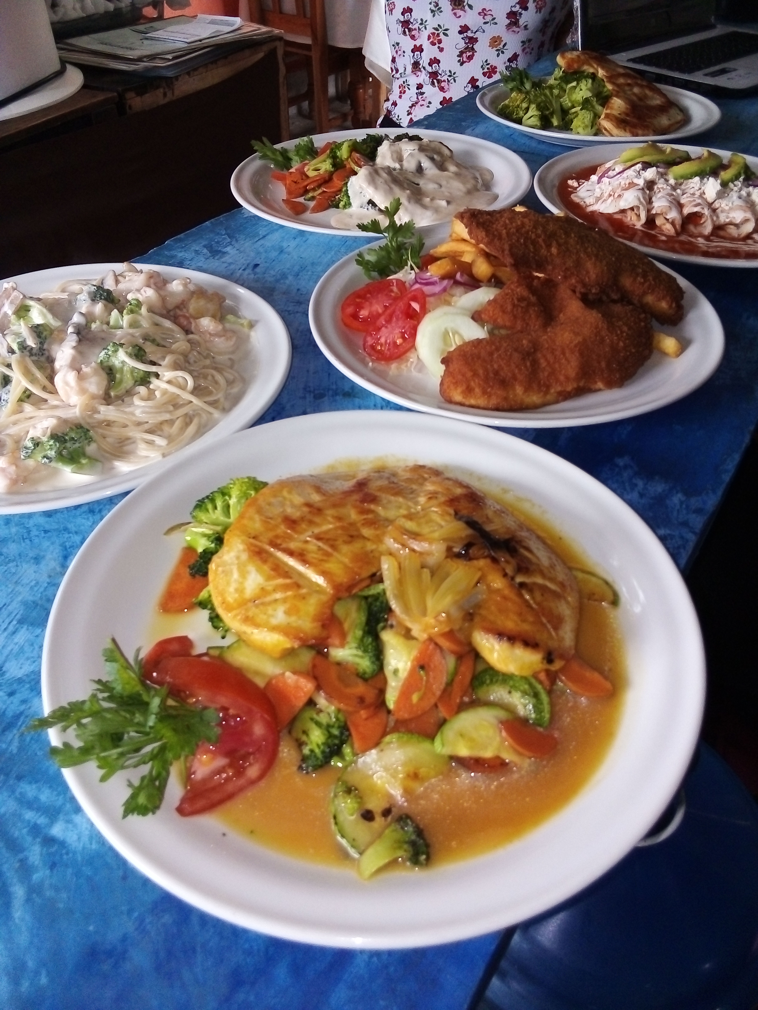 Restaurante y pizzas El Sazón de Lupita image 2