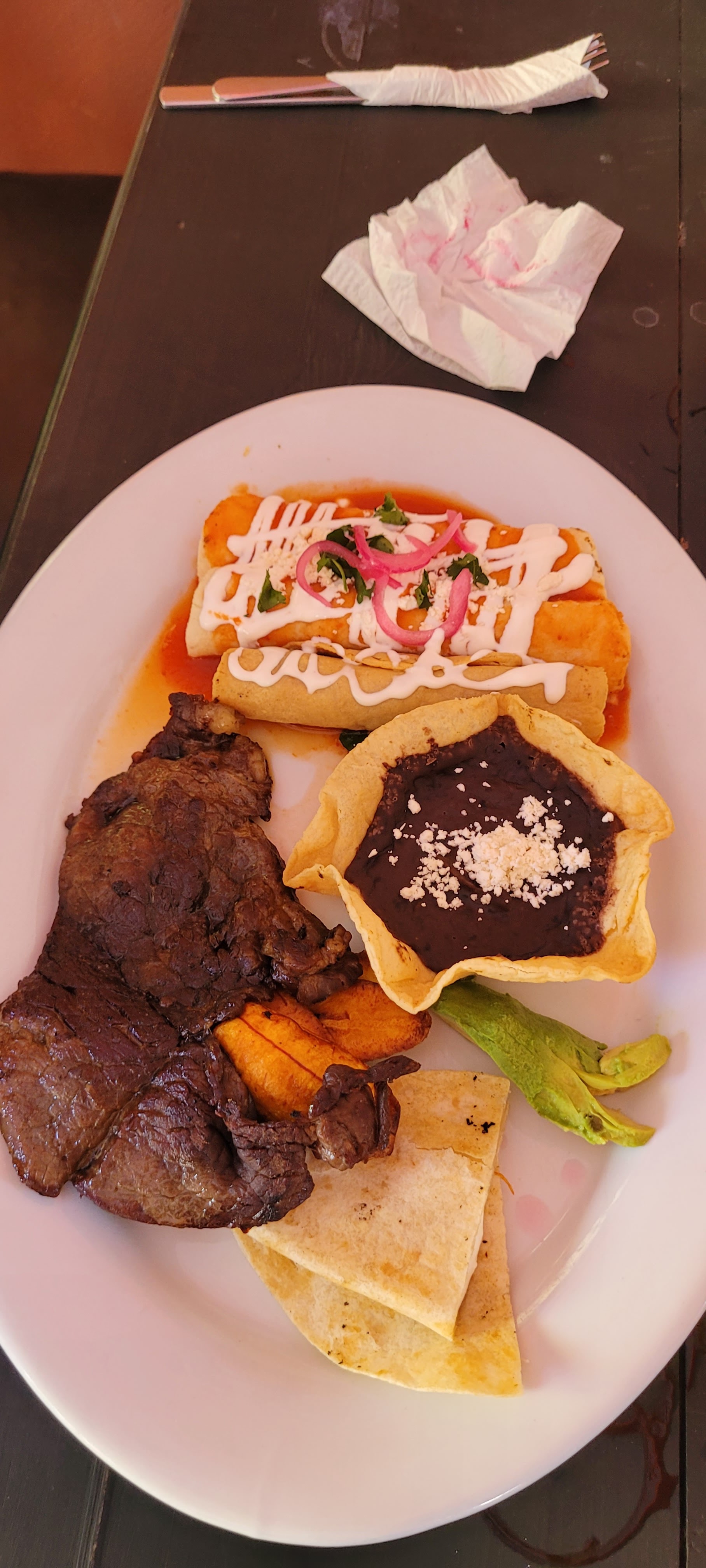 Restaurante y pizzas El Sazón de Lupita image 8