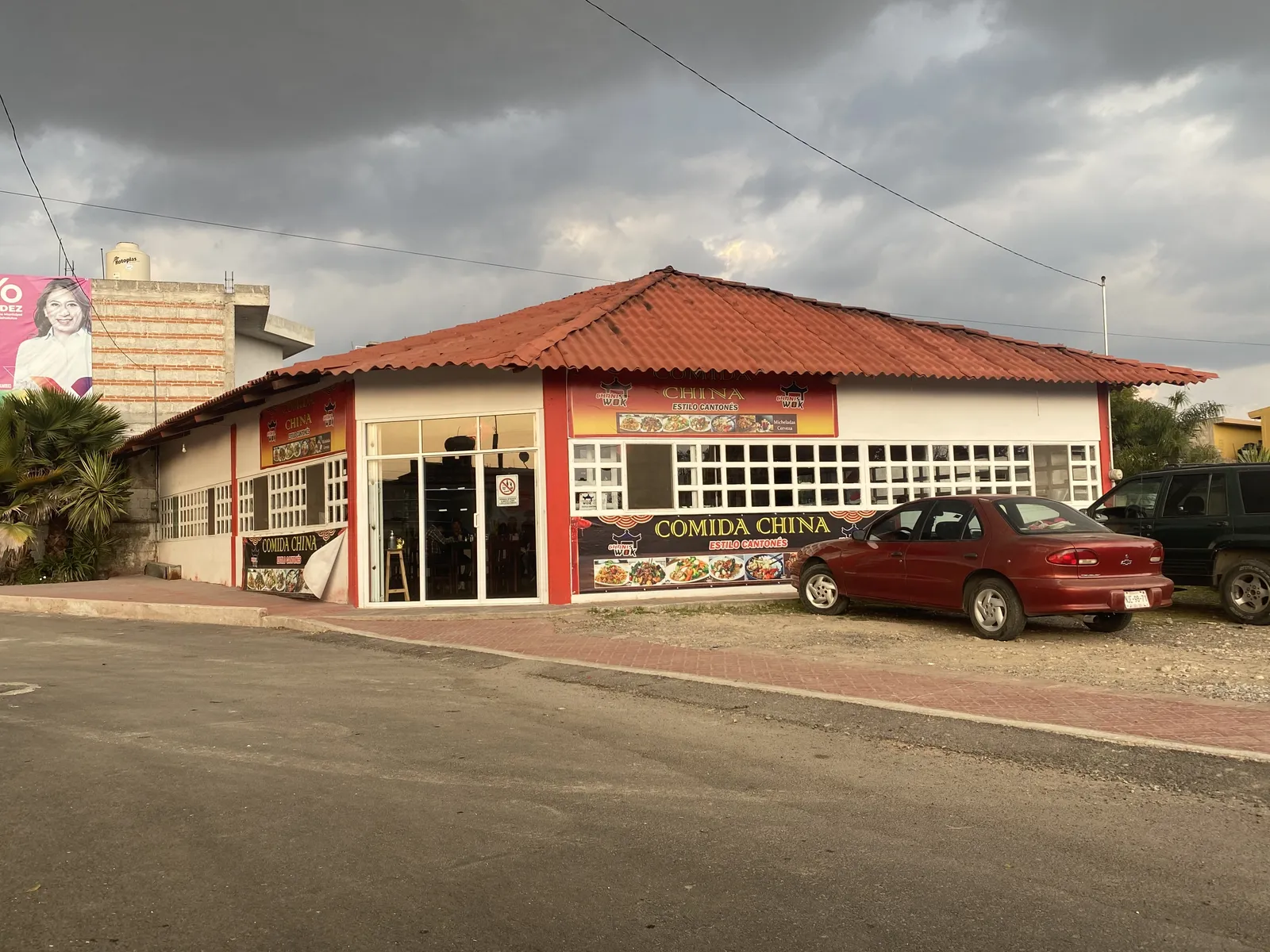 Chanis Wok image 5