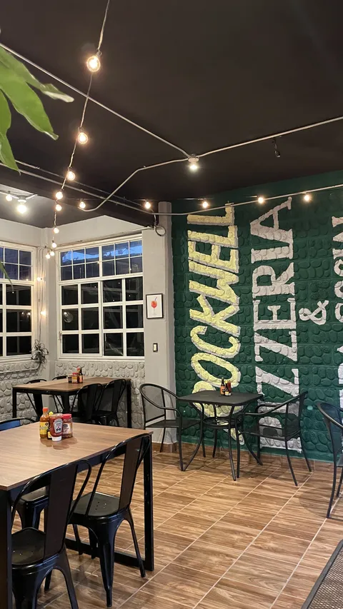 Pizzería & Barra social - Rockwell image 2