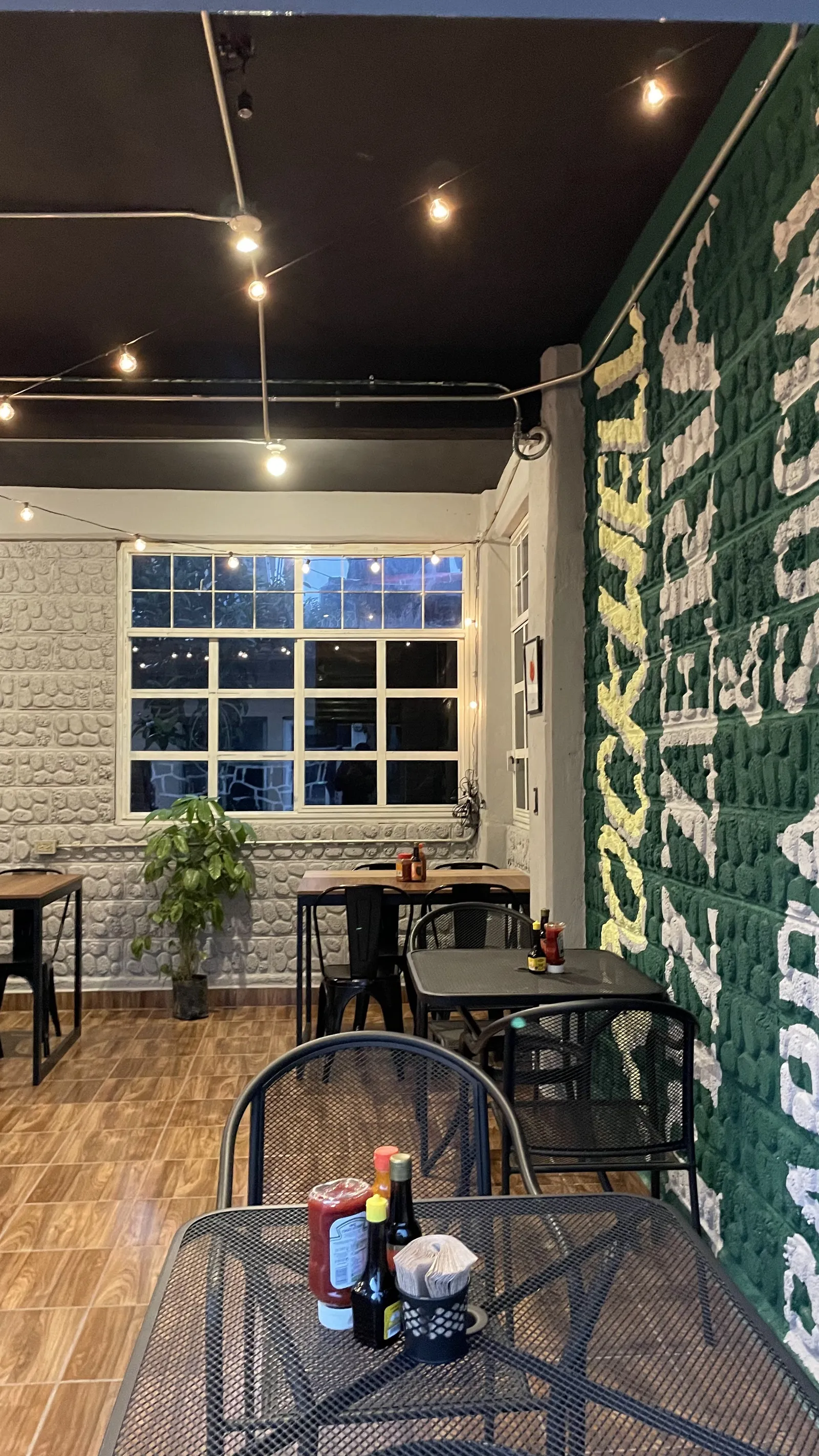 Pizzería & Barra social - Rockwell image 8