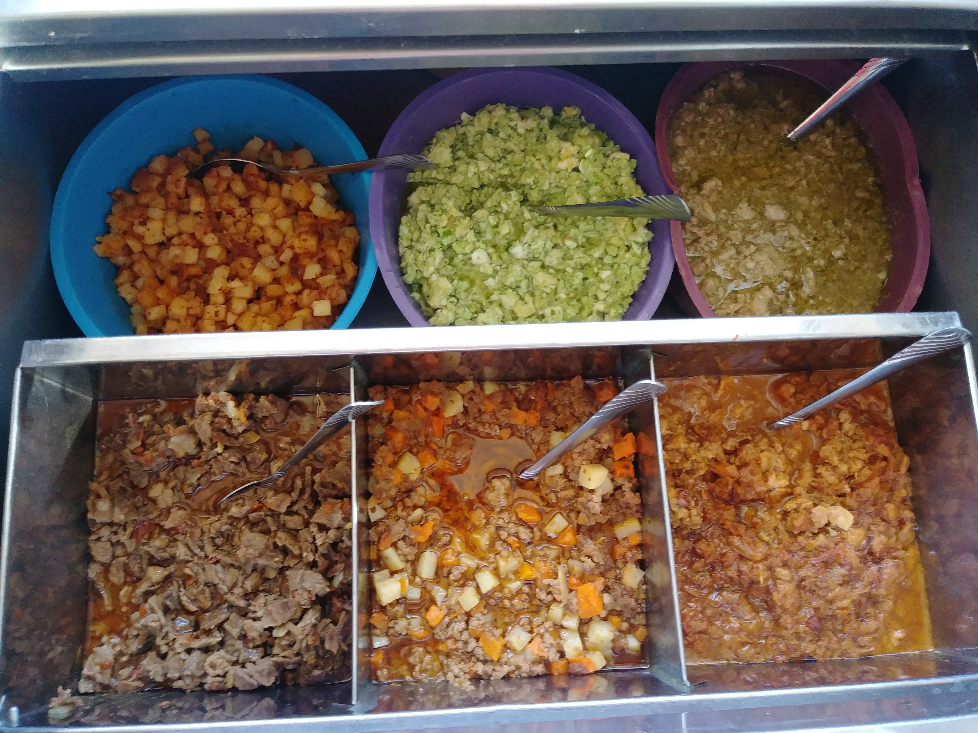 Tacos Y Gorditas "El Mandilon" image 2