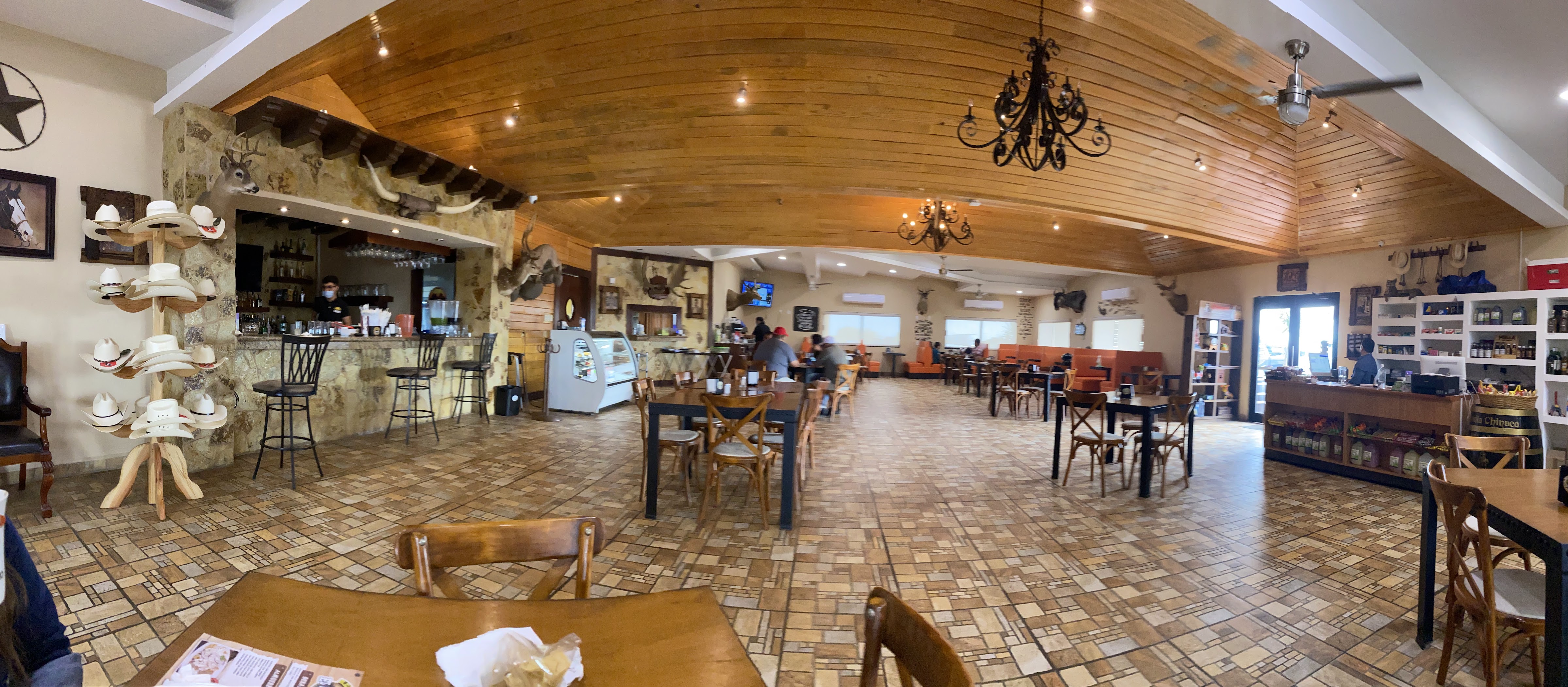 Restaurante - "El Refugio" - image 1