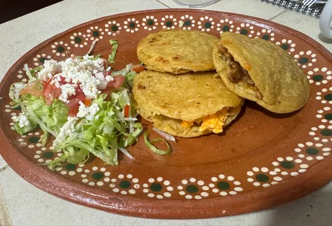 Los faroles restaurante image 6
