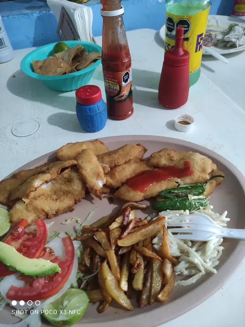 MARISCOS EL MARTILLO image 2