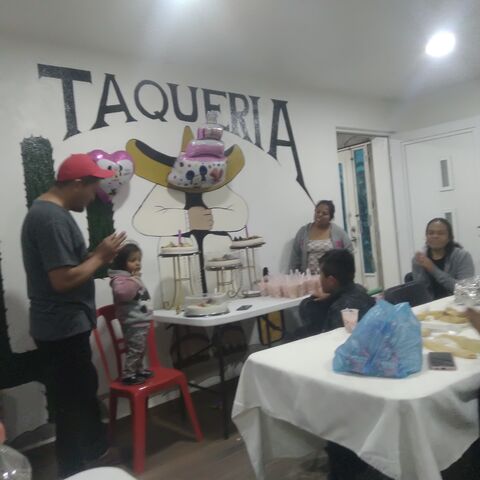 TAQUERÍA MARCOS image 5
