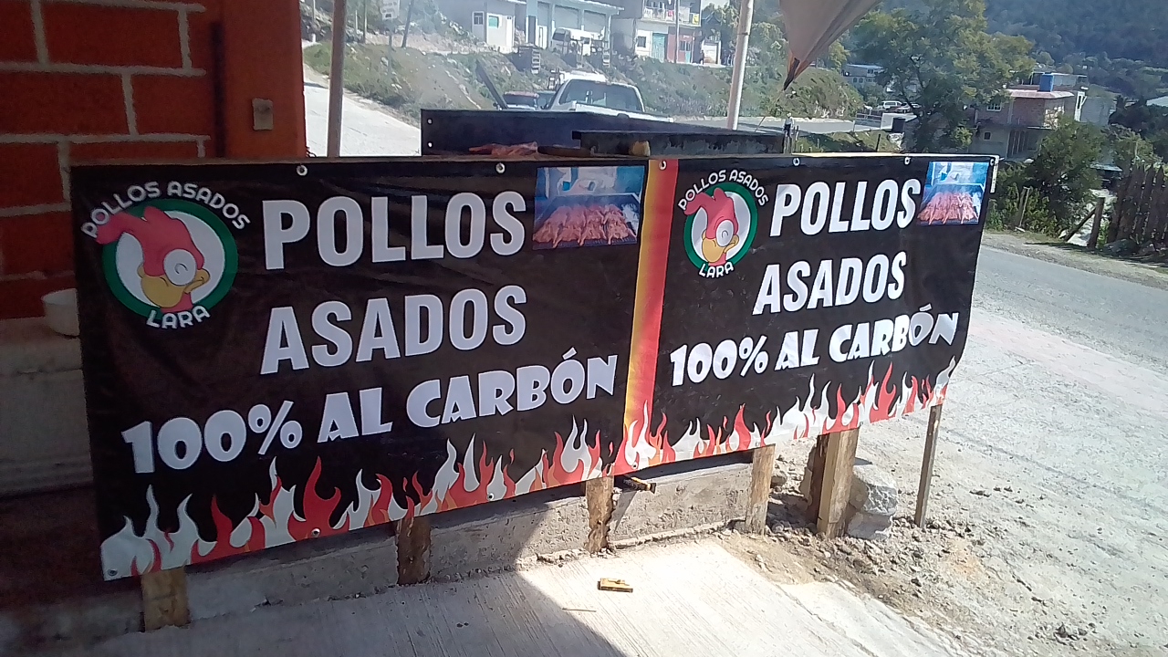 LA JOYA Y POLLOS LARA image 5