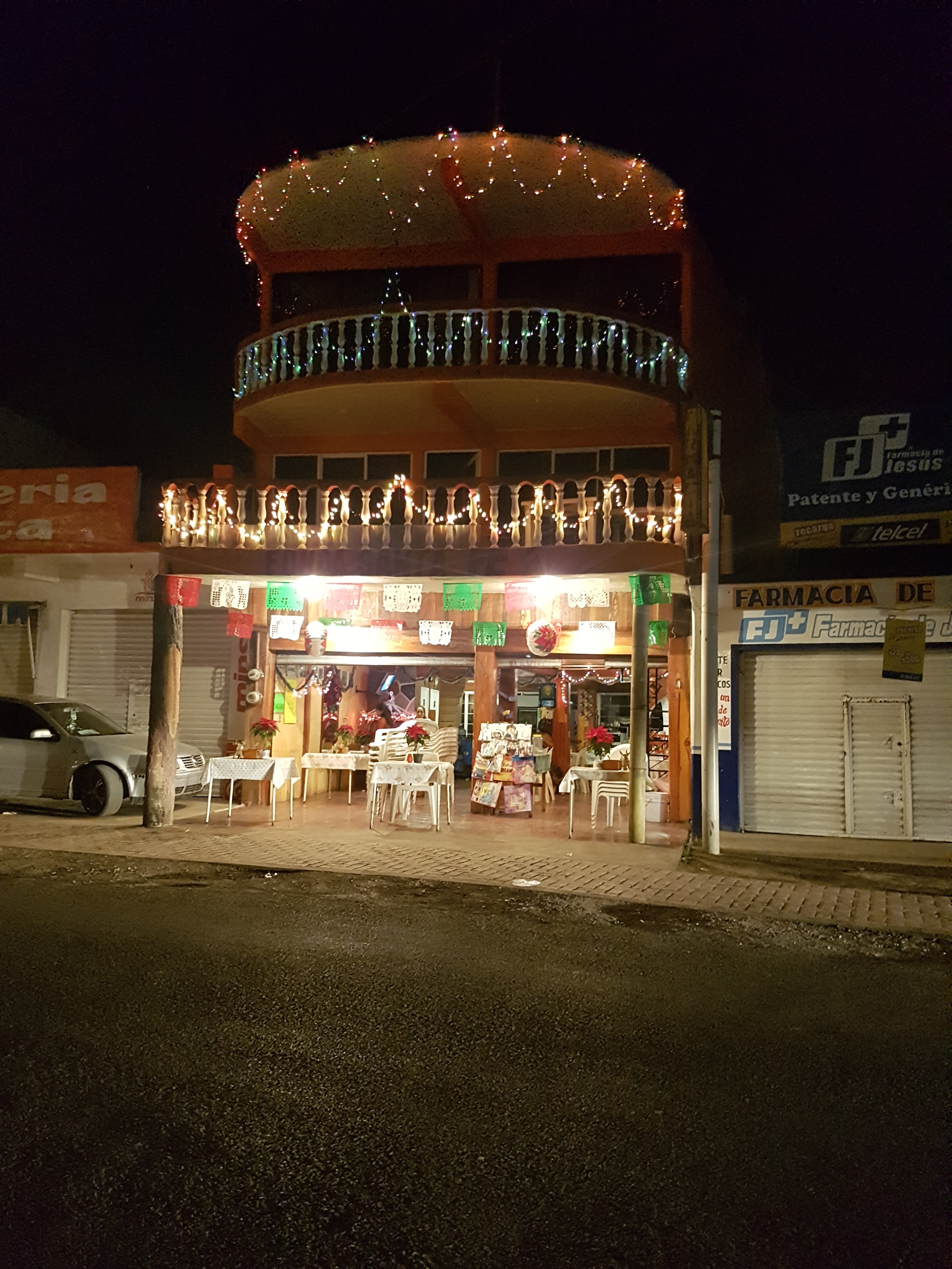 Fonda Santa Fe 2 image 6