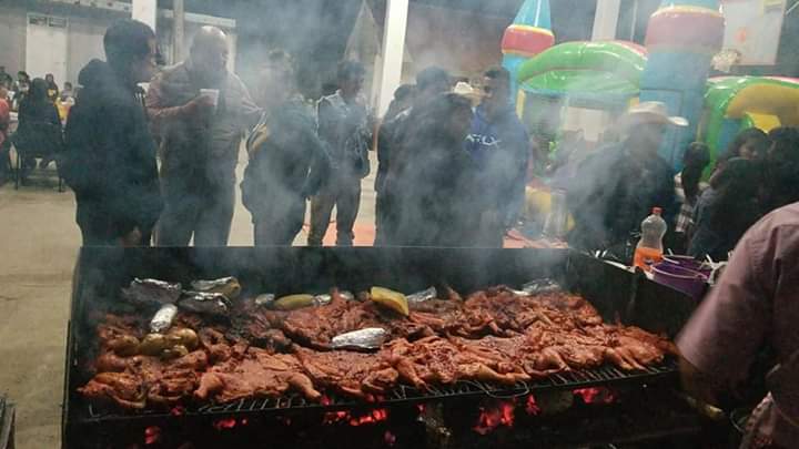 Pollos Asados "HELDER" image 2