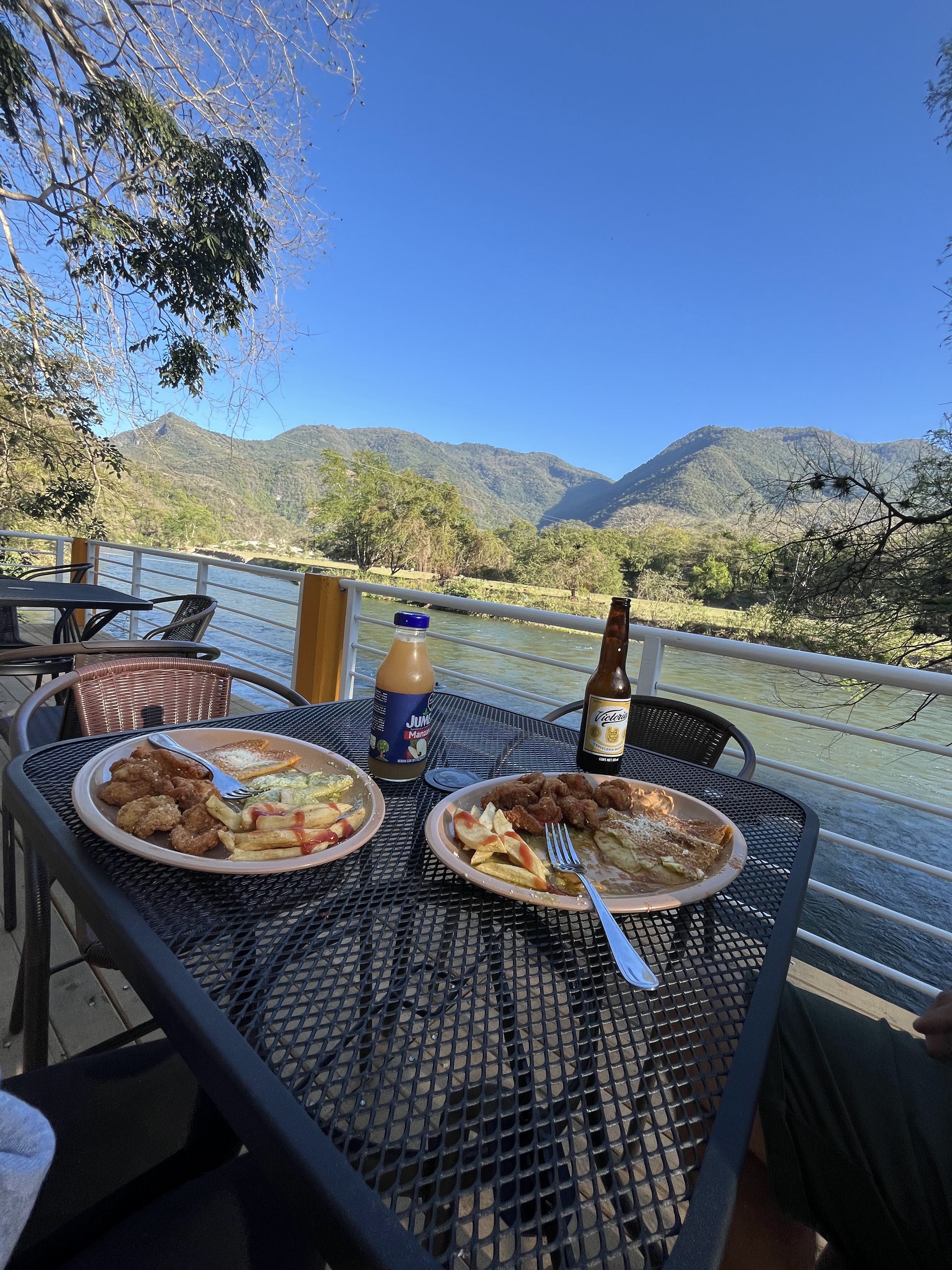 Restaurant La Poza image 2
