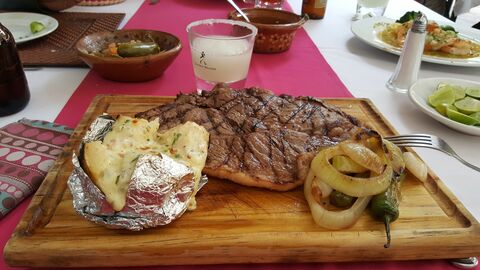 Hacienda los Laureles image 2