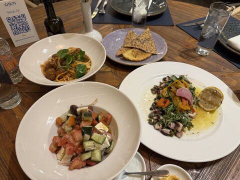 KHIOS Cocina Mediterránea image 8
