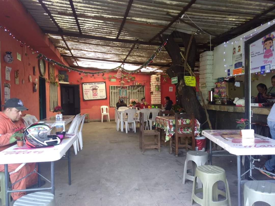 Lonchería Mary image 3