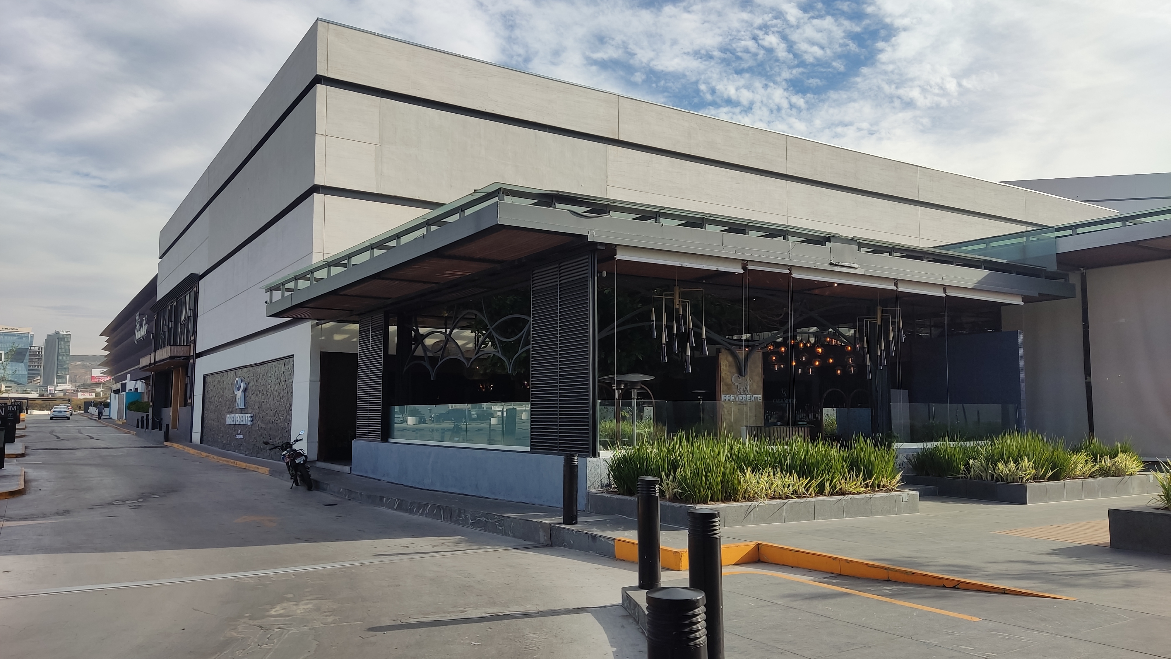 Irreverente Restaurante/Bar image 4