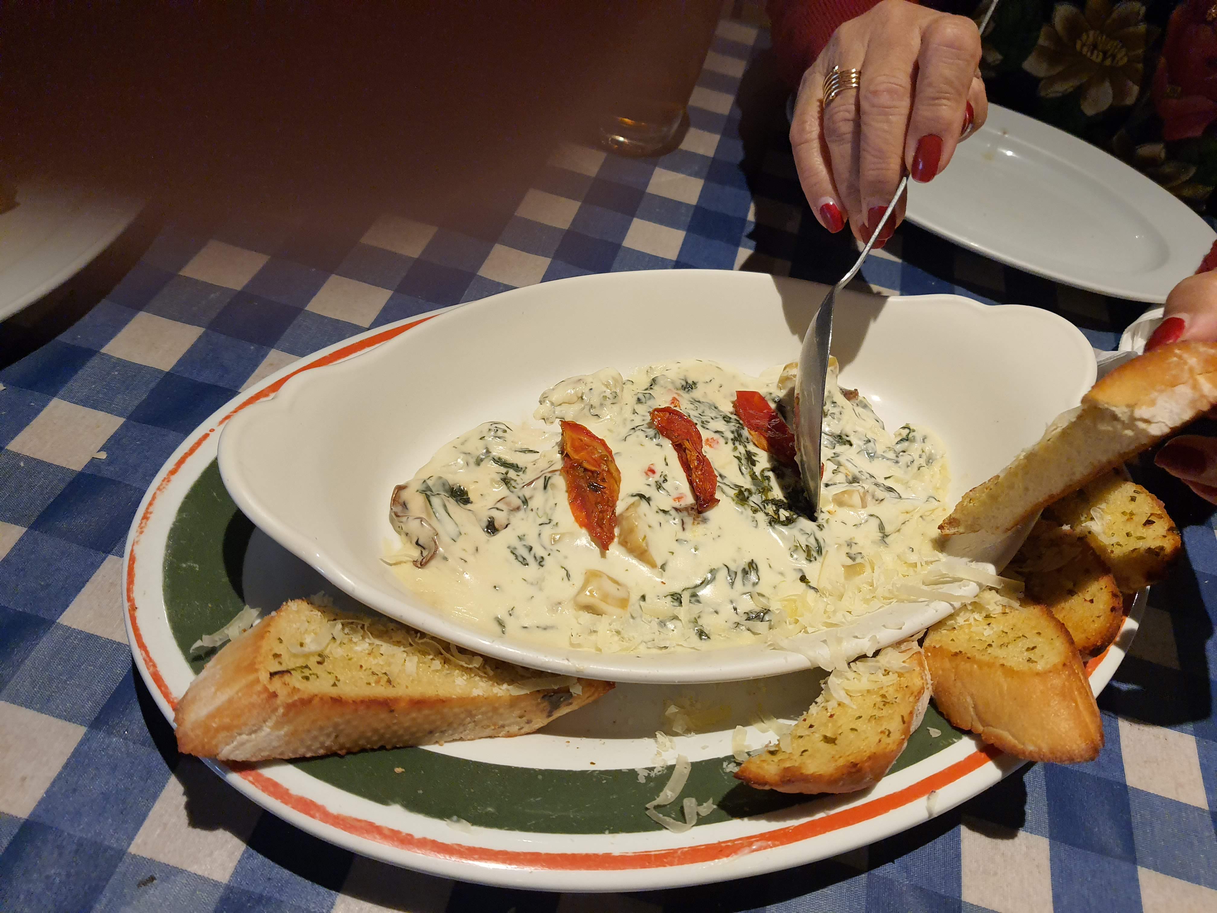 Italianni's Antea Querétaro image 9