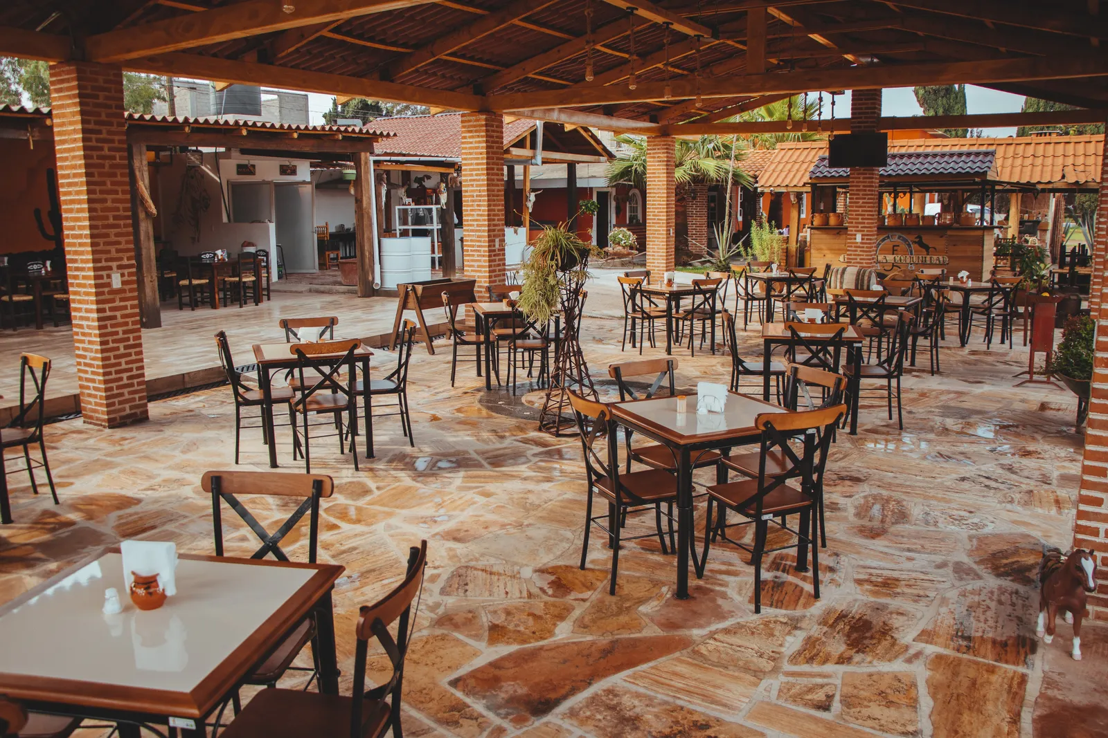 La Finca image 1