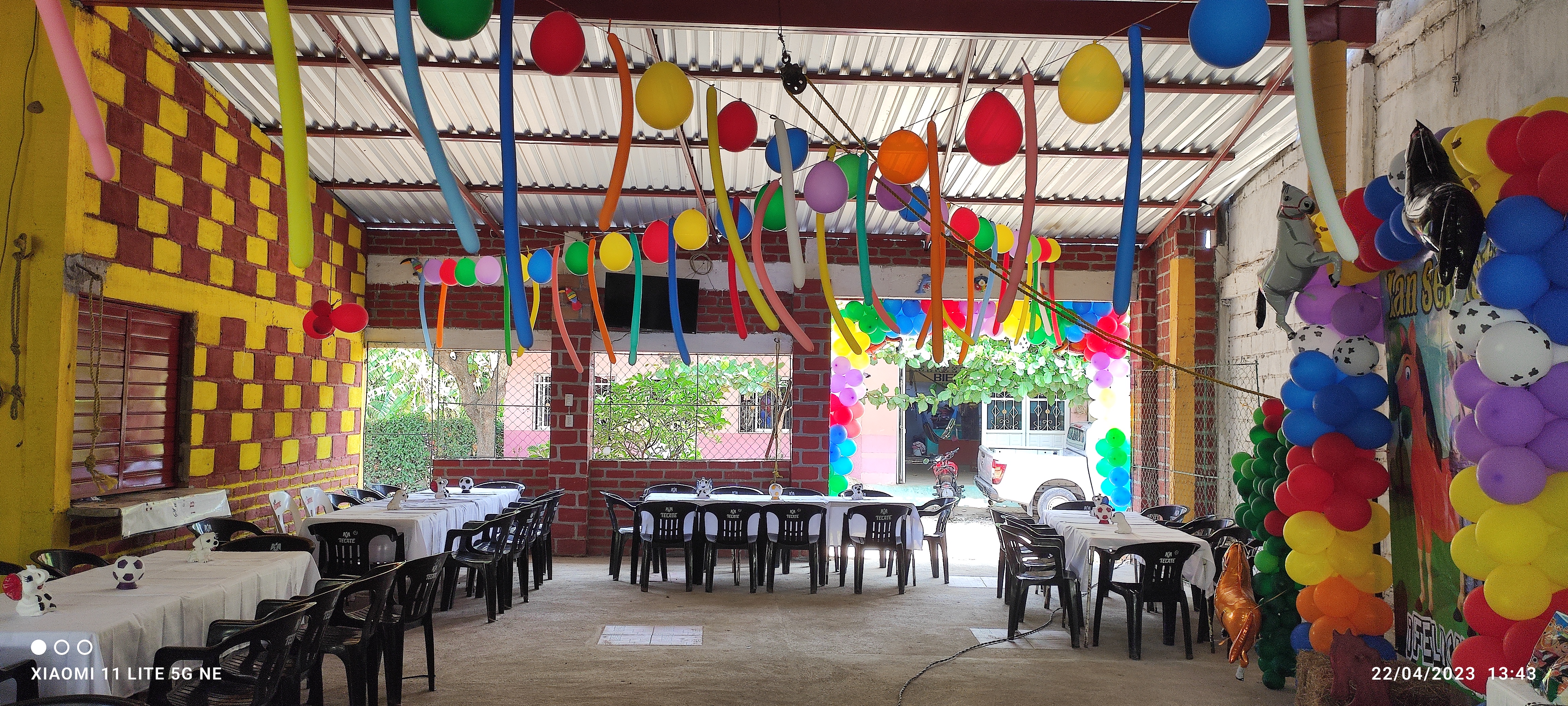 Marisquería, wings y salón de eventos Chelita image 1