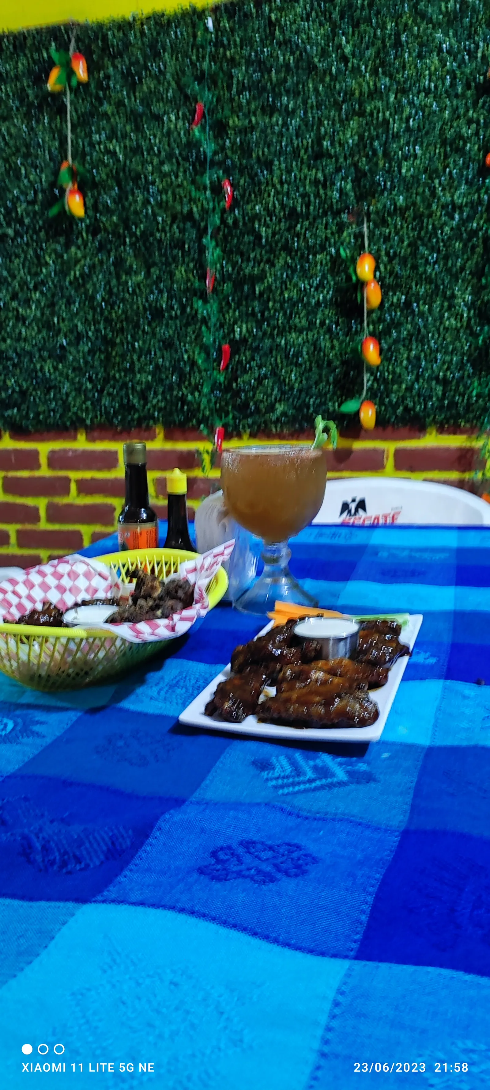 Marisquería, wings y salón de eventos Chelita image 9