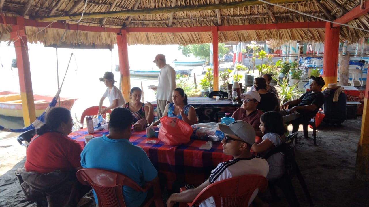 Restaurante el caracol image 5