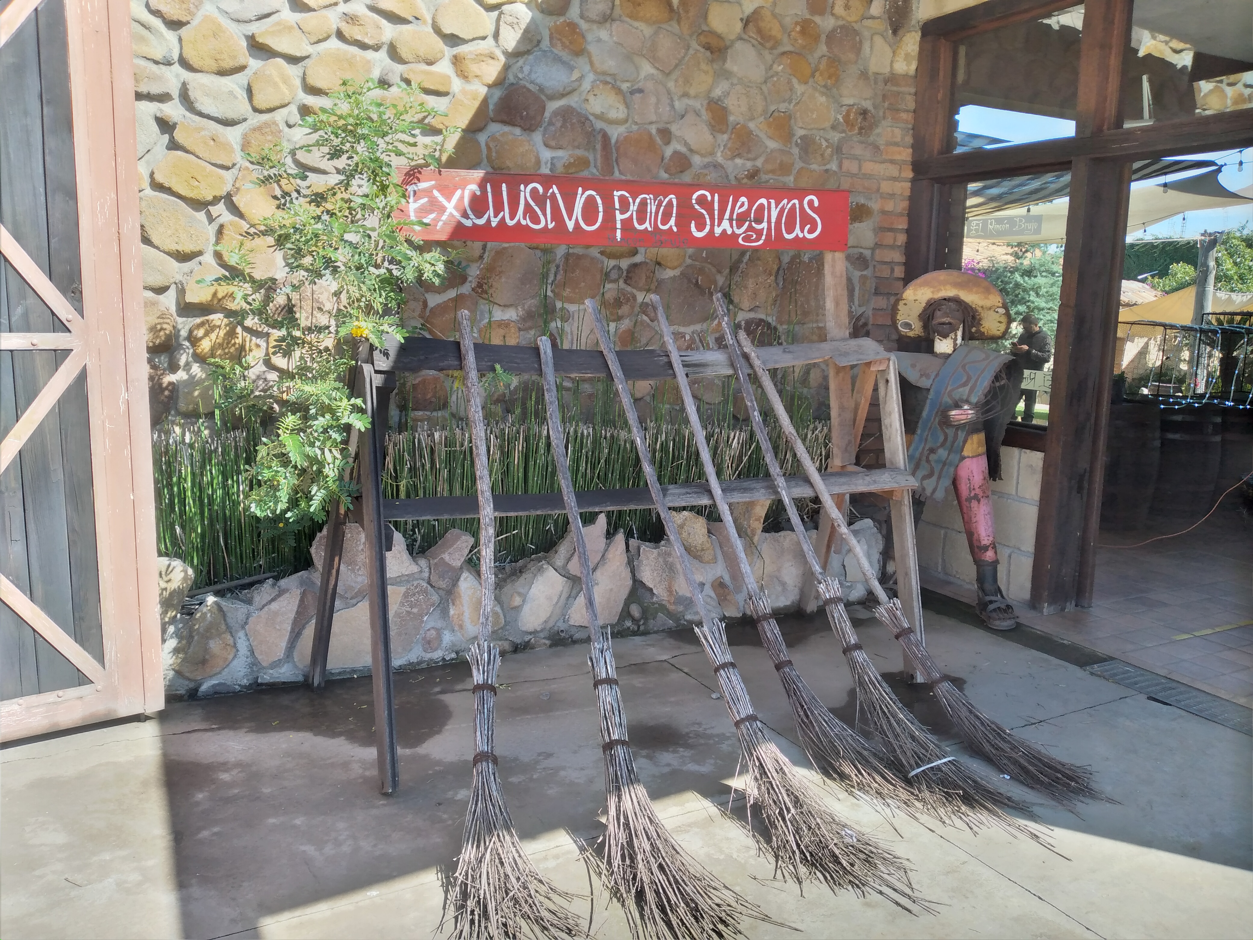 El Rincón Brujo Terraza Jardín image 9