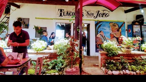 Tlacoyos San Jero image 4