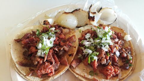 Luky Taco image 2