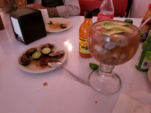 Mariscos Yahualica image 6