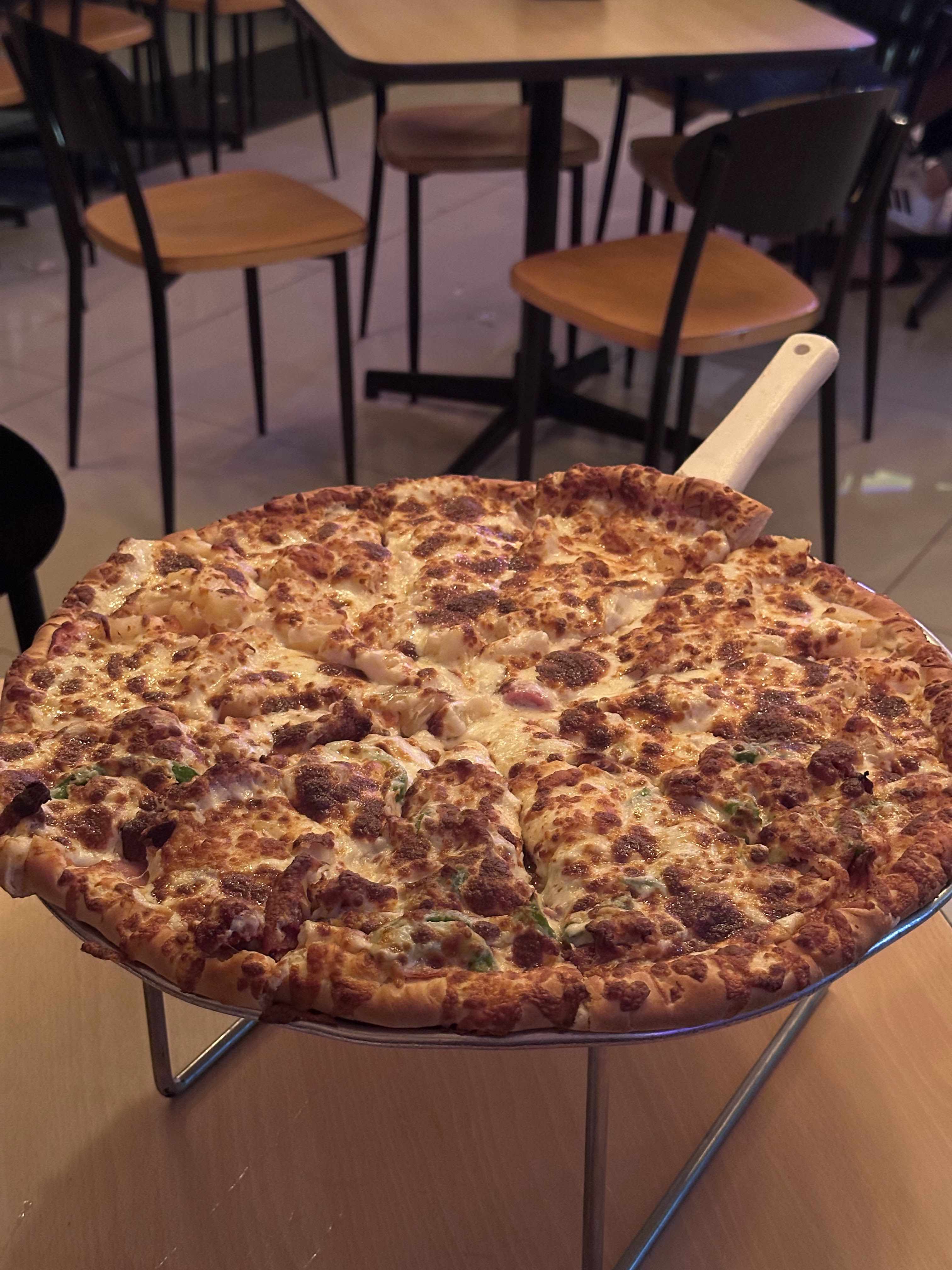 Edy's Pizza Restaurant image 4