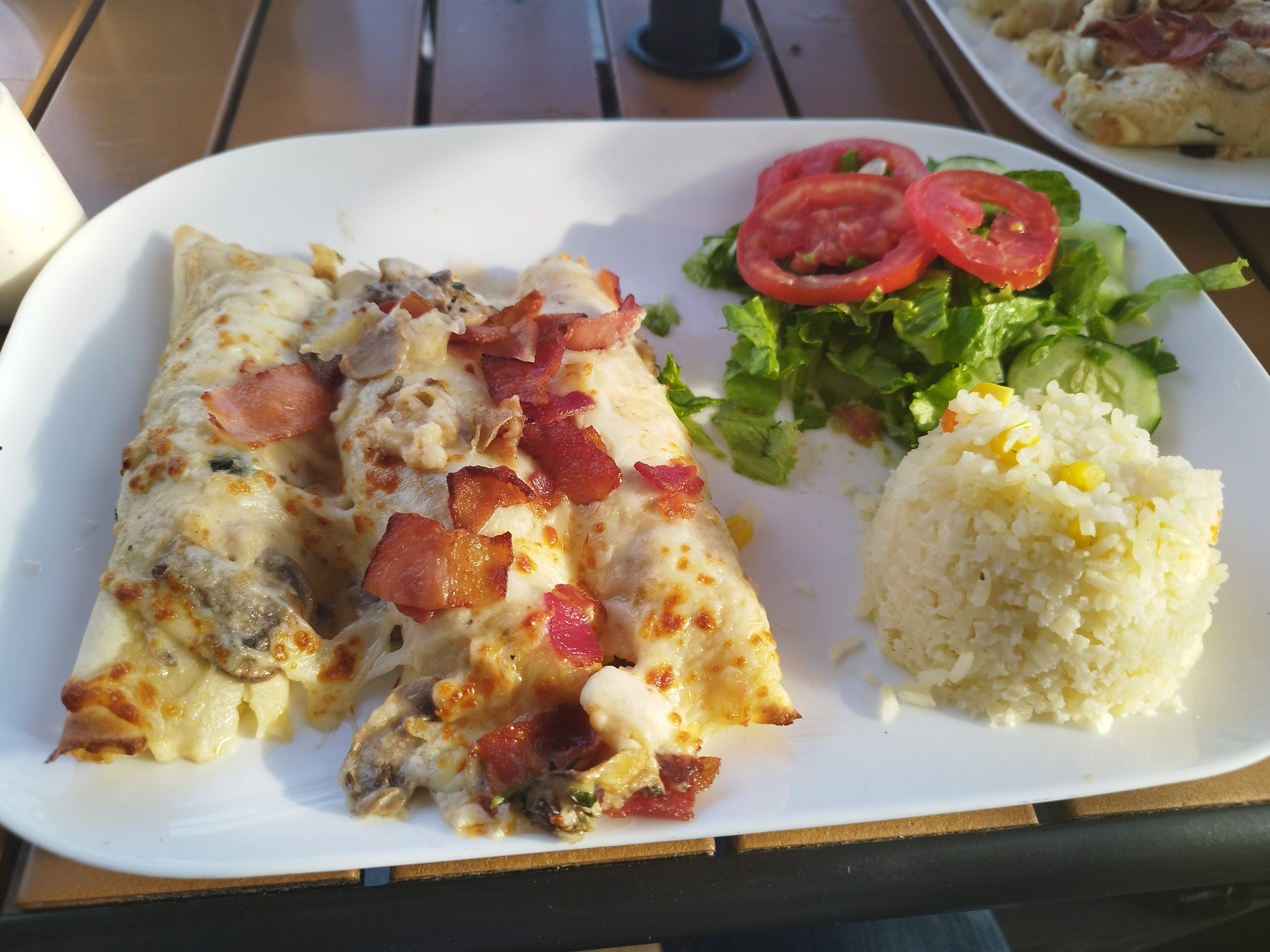 Edy's Pizza Restaurant image 6