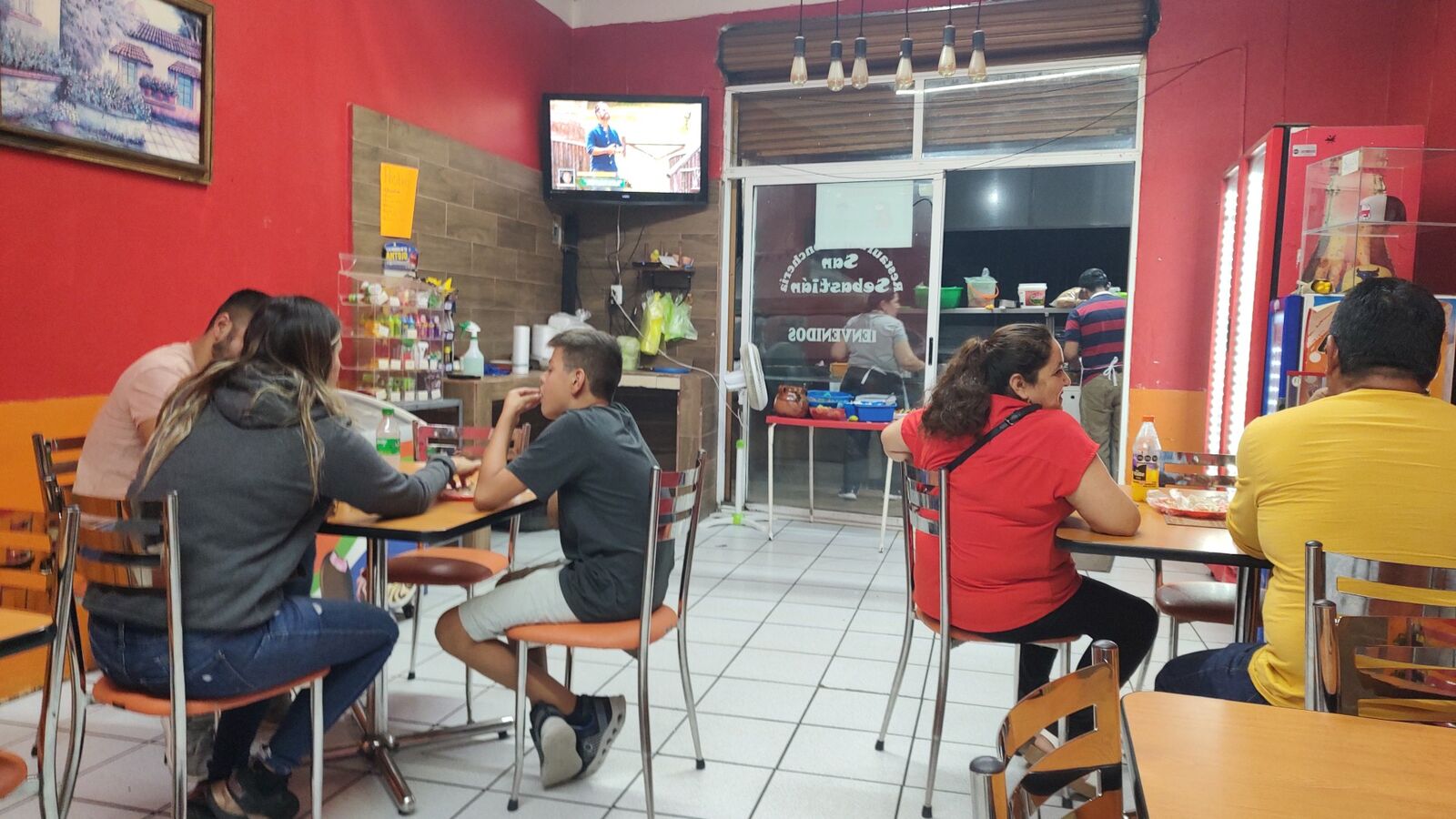 Lonchería y Restaurant "San Sebas" image 6