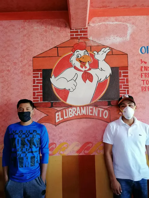 Pollos Ahumados El Libramiento image 2