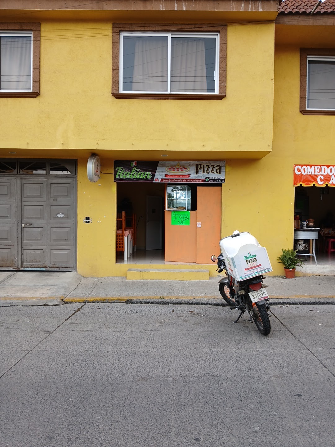 Italian pizza image 4