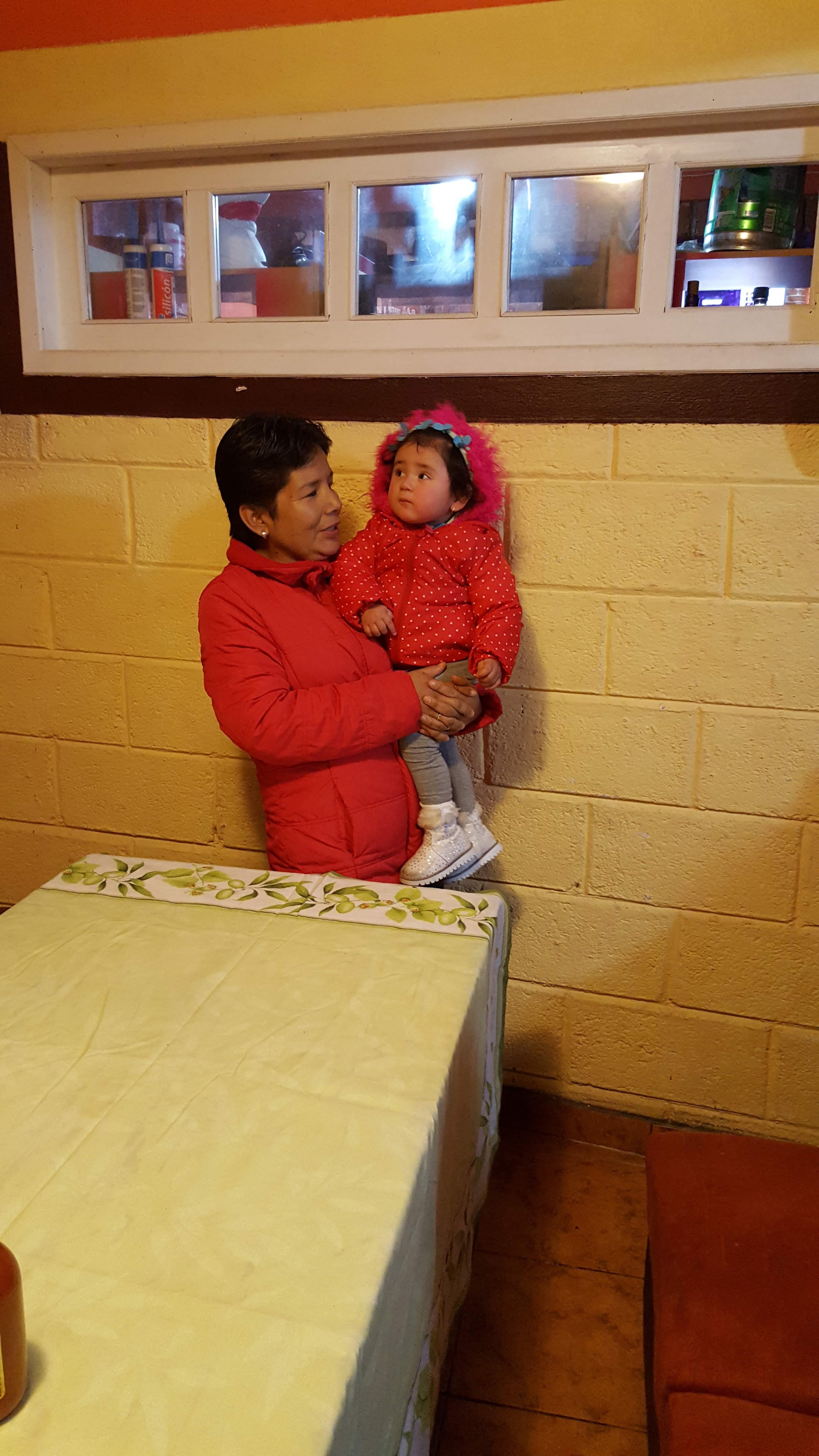 Frogs Pizza & Chicken image 4