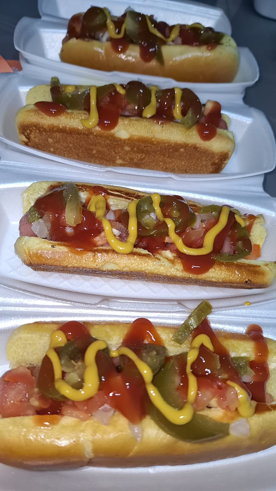 Chikis Burger's image 6