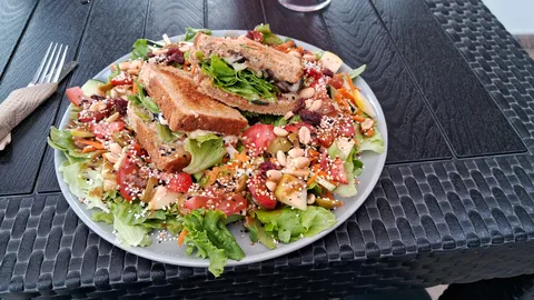 Eurus Restaurante (Ensaladas) image 4
