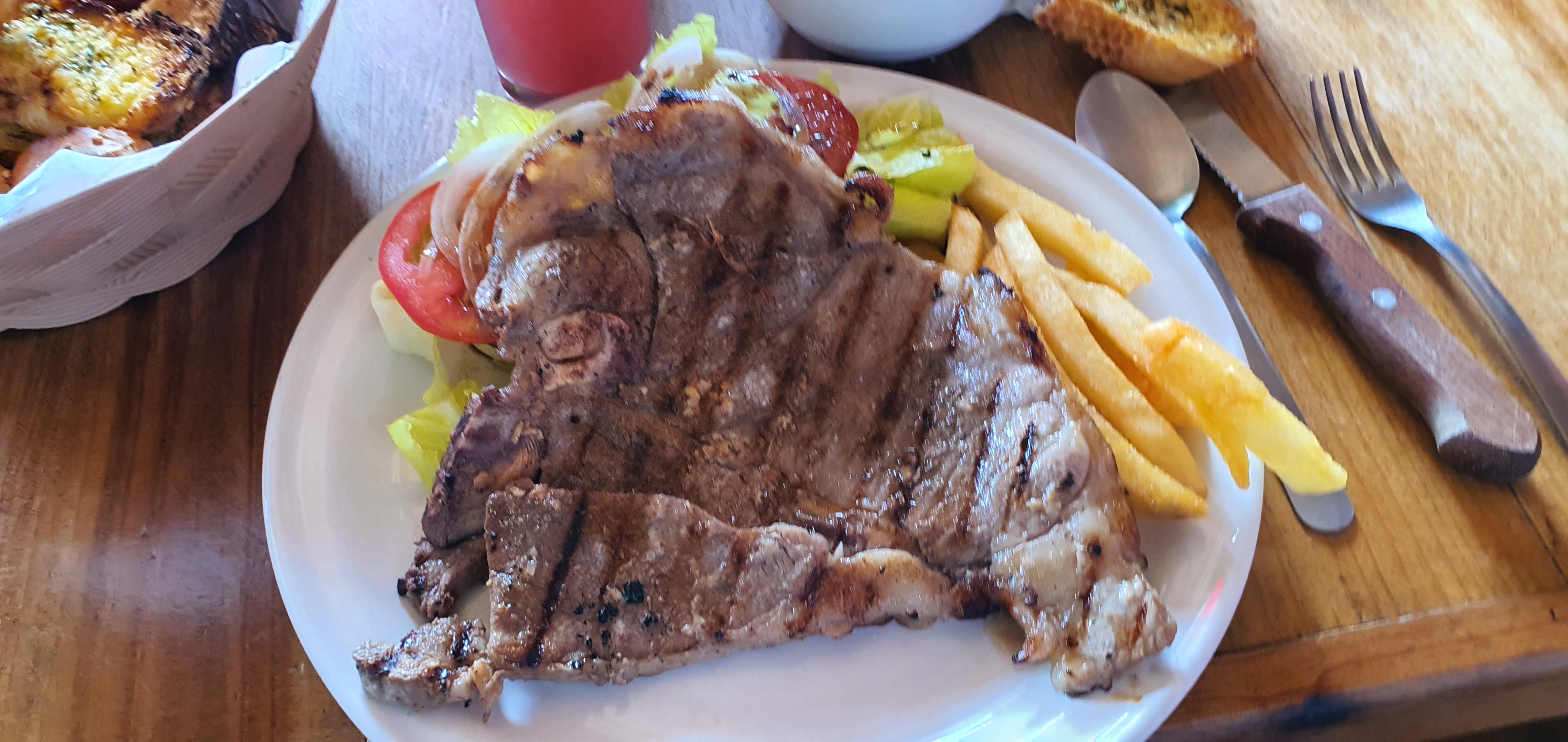 IL PORTONE DI CASA NOSTRA image 6