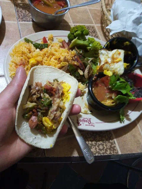 MCALEXTOM COFFEE RESTAURANT image 3