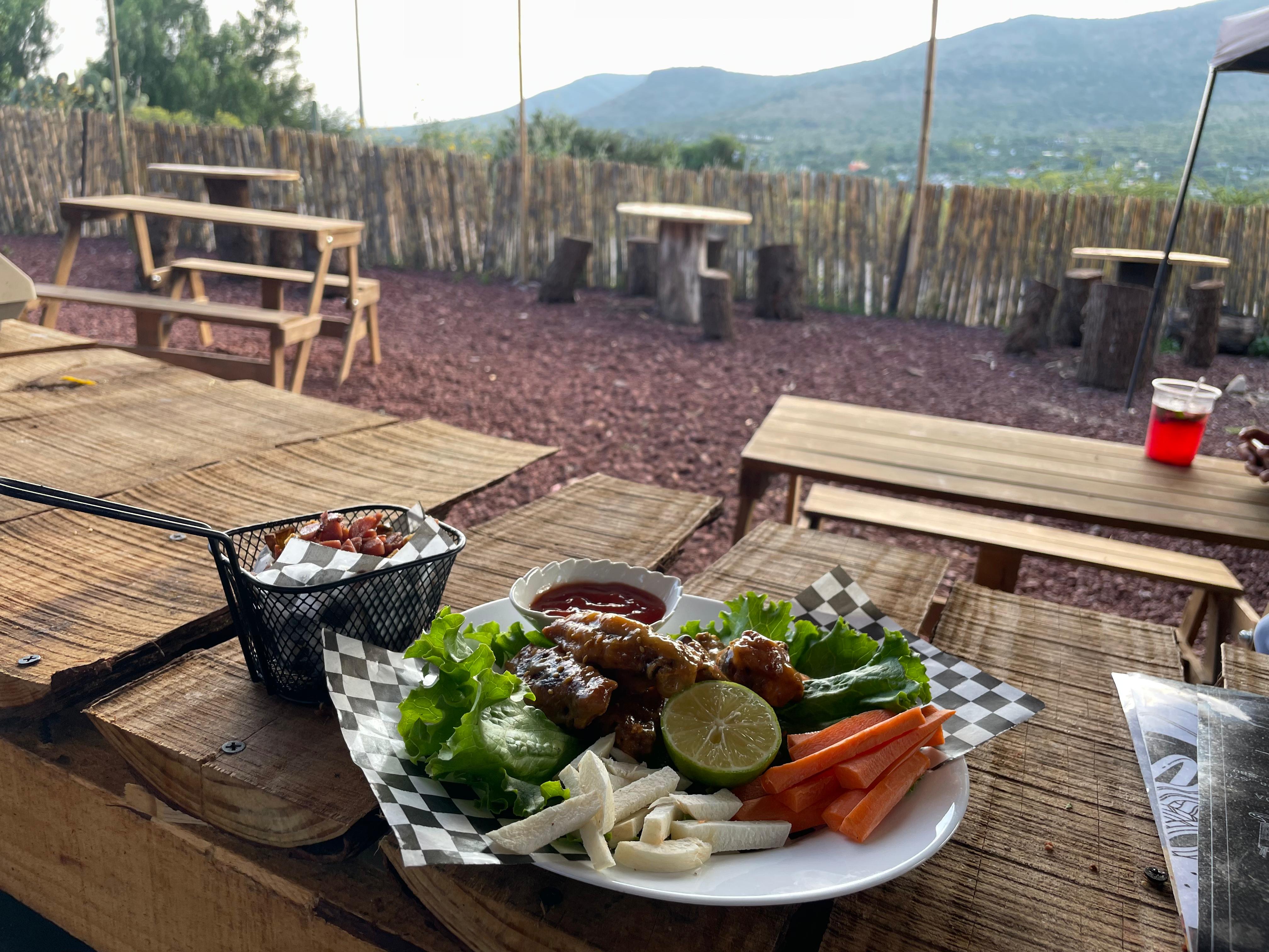 Bella Vista Bar Restaurant image 2