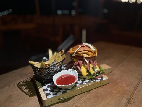 Bella Vista Bar Restaurant image 8