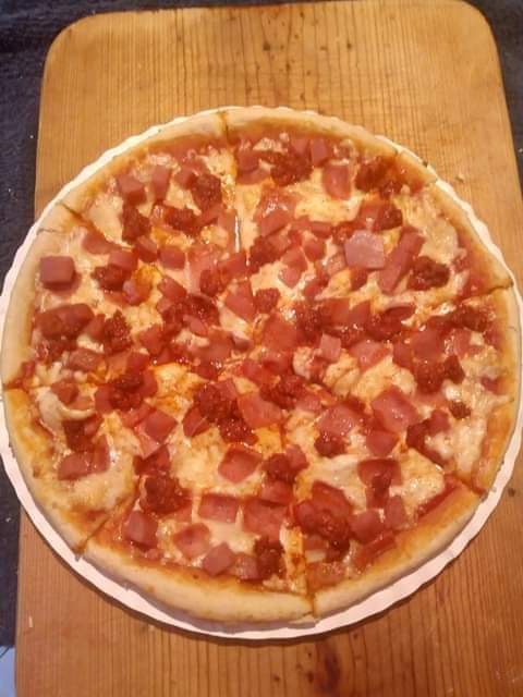 Pizzería Los Yaquis image 1